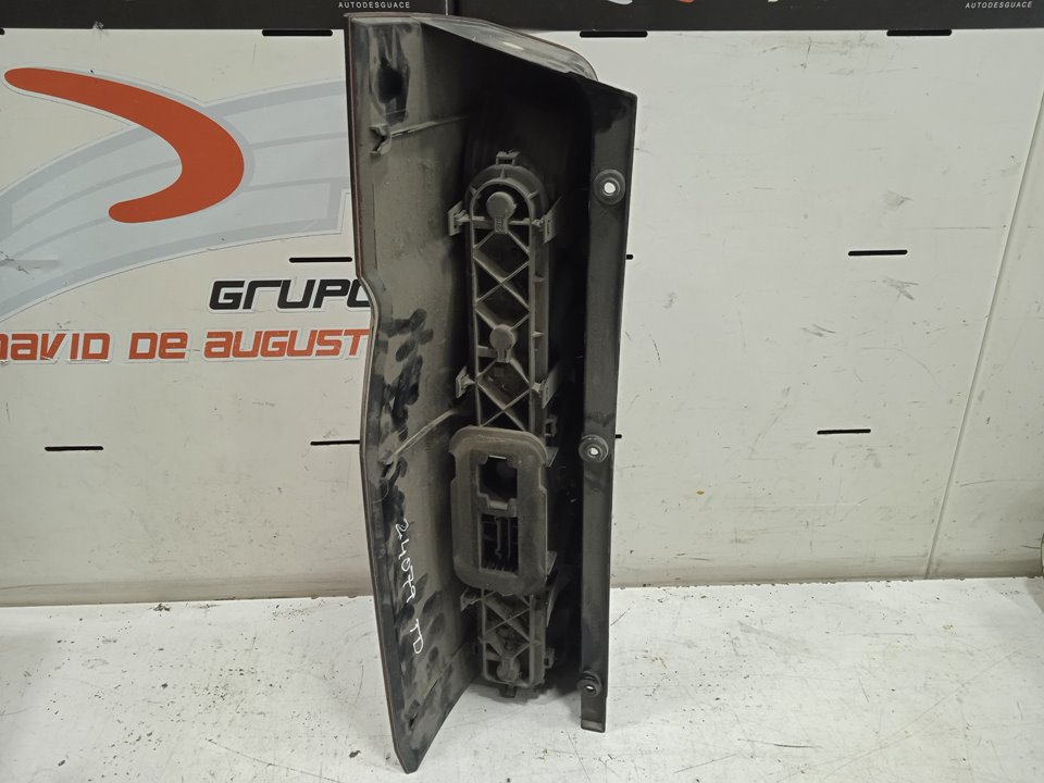 Piloto trasero derecho 210213216 cdi (906.611613)