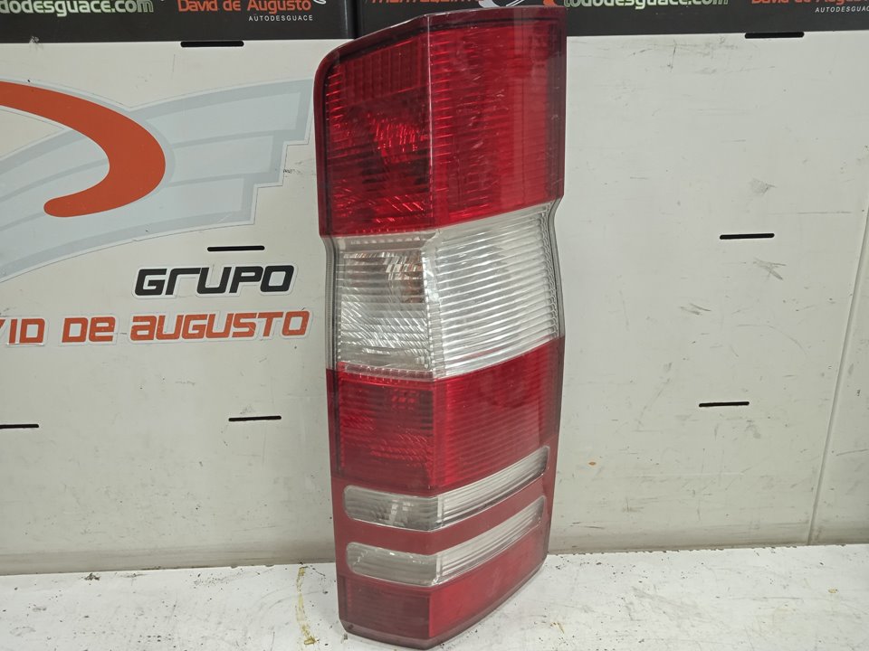 Piloto trasero derecho 210213216 cdi (906.611613)