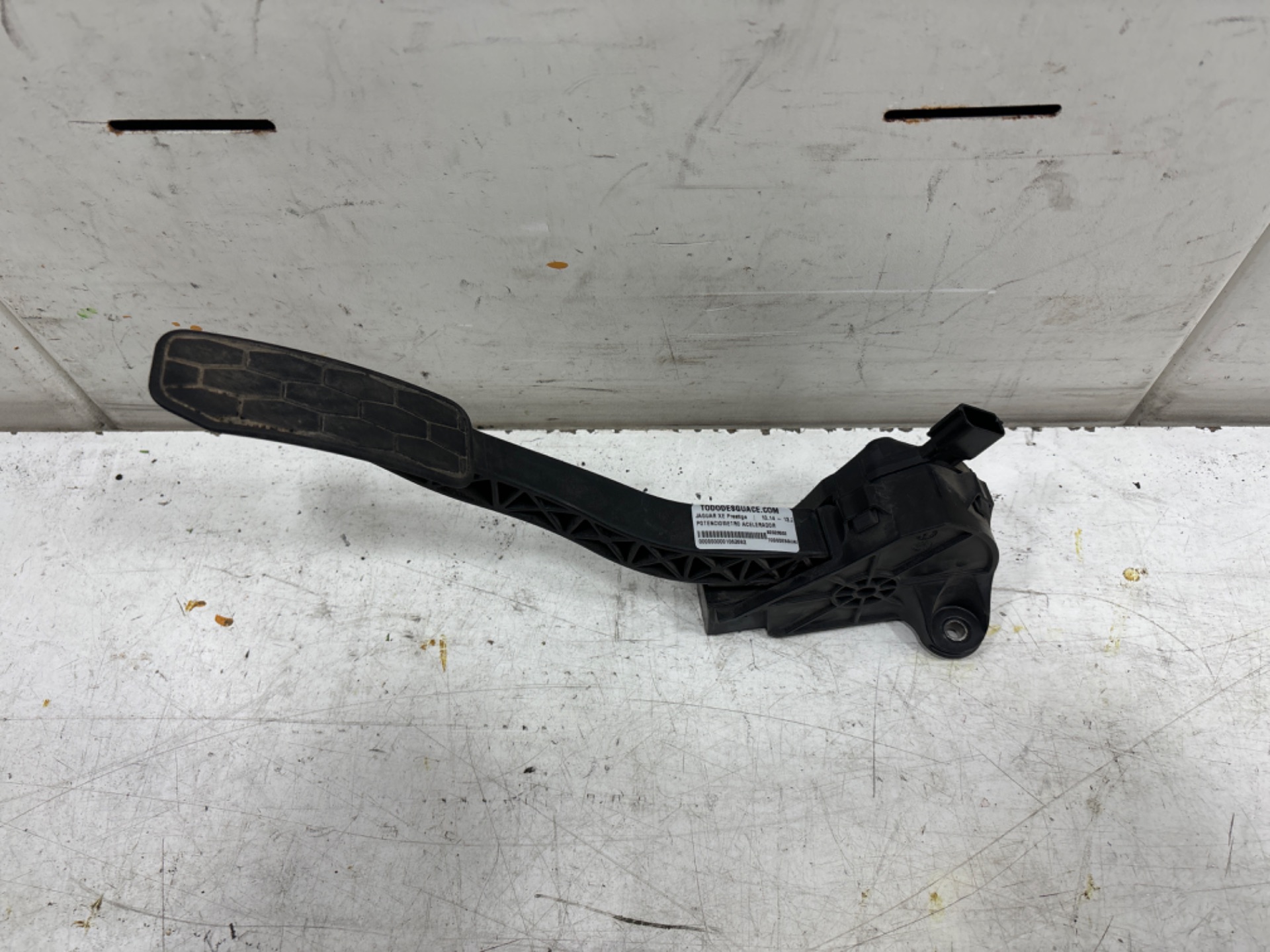 31417 698540 jaguar xe prestige