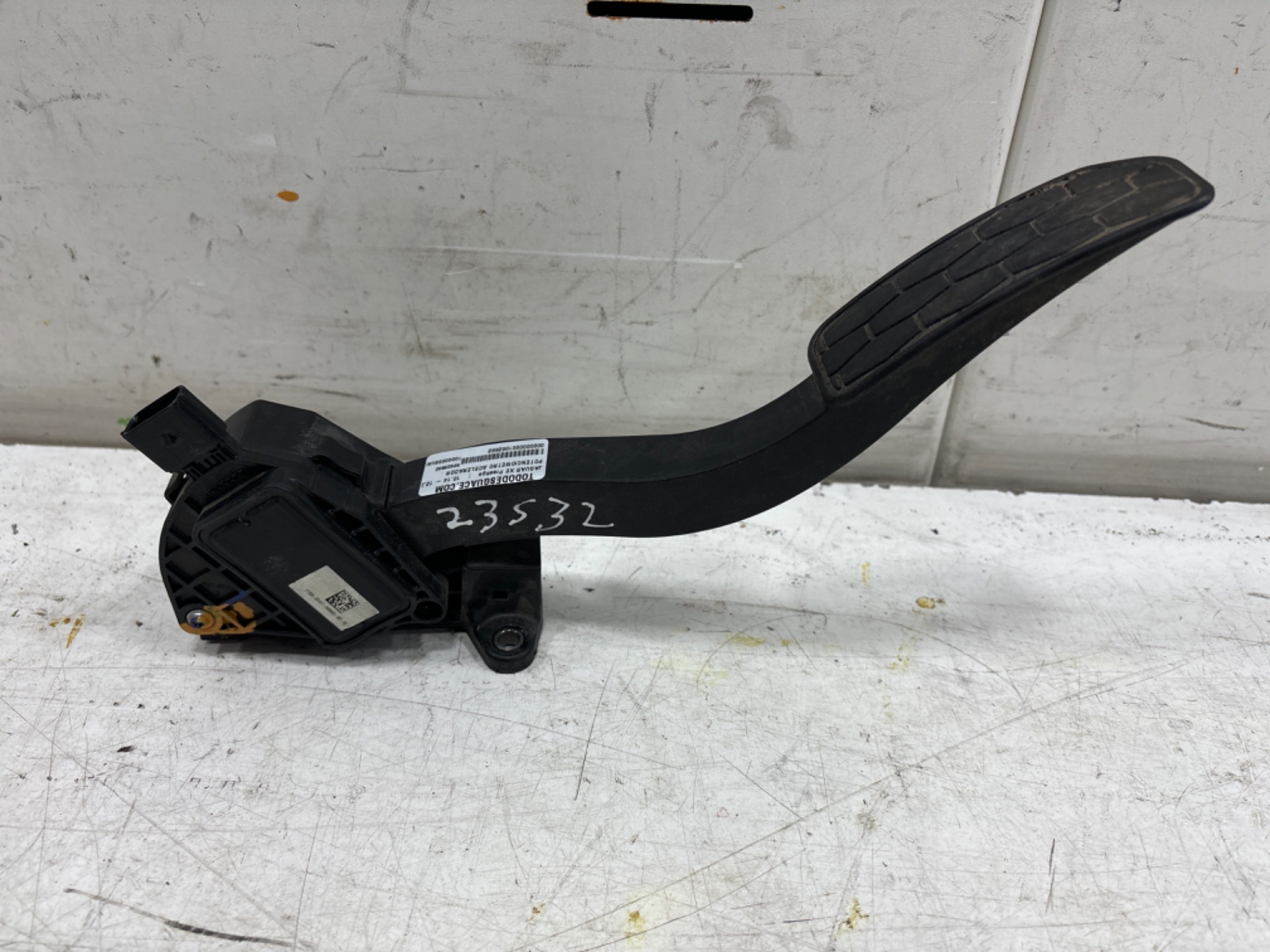 31417 698540 jaguar xe prestige