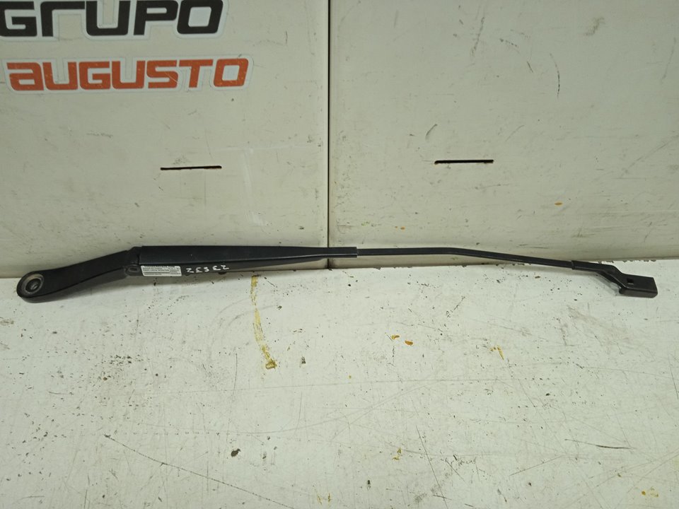 Brazo limpia delantero derecho jaguar xe prestige
