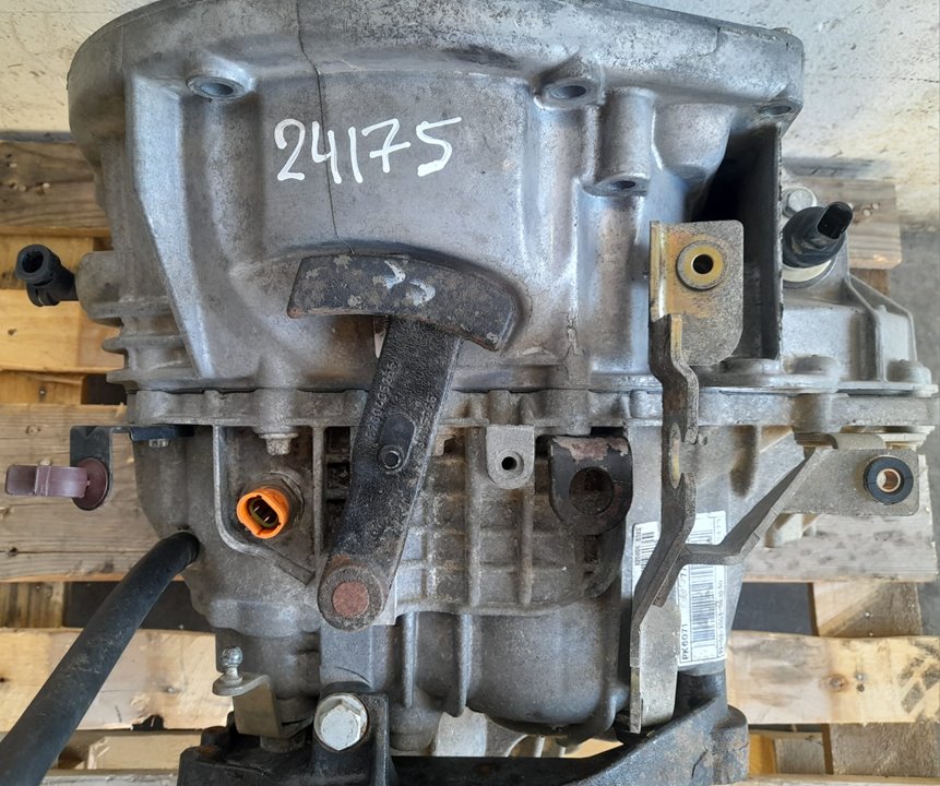 Caja cambios renault trafic ii combi 6  plazas (l2h1) acristalado 