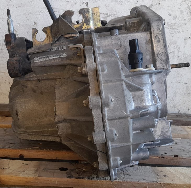 Caja cambios renault trafic ii combi 6  plazas (l2h1) acristalado 