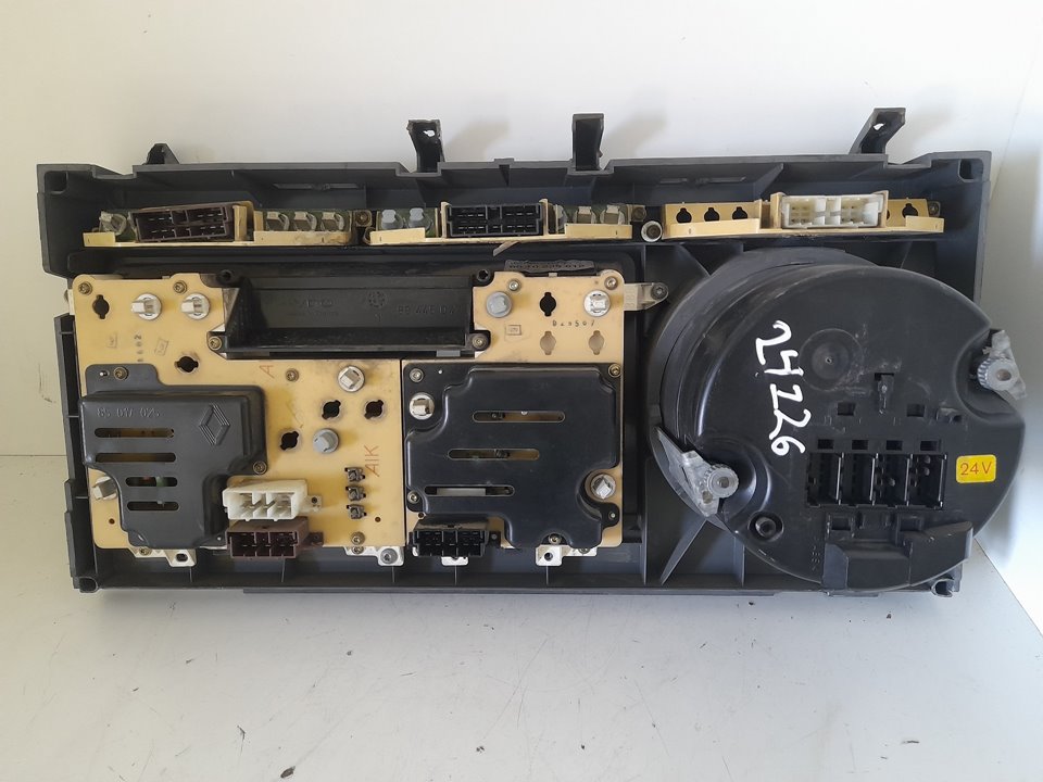 Cuadro instrumentos renault midliner m 180.13c (e2) fki   modelo 180.13   132 kw c