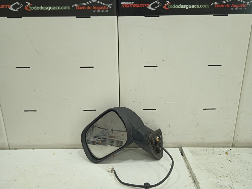 Retrovisor izquierdo toyota verso (aur2zgr2) active