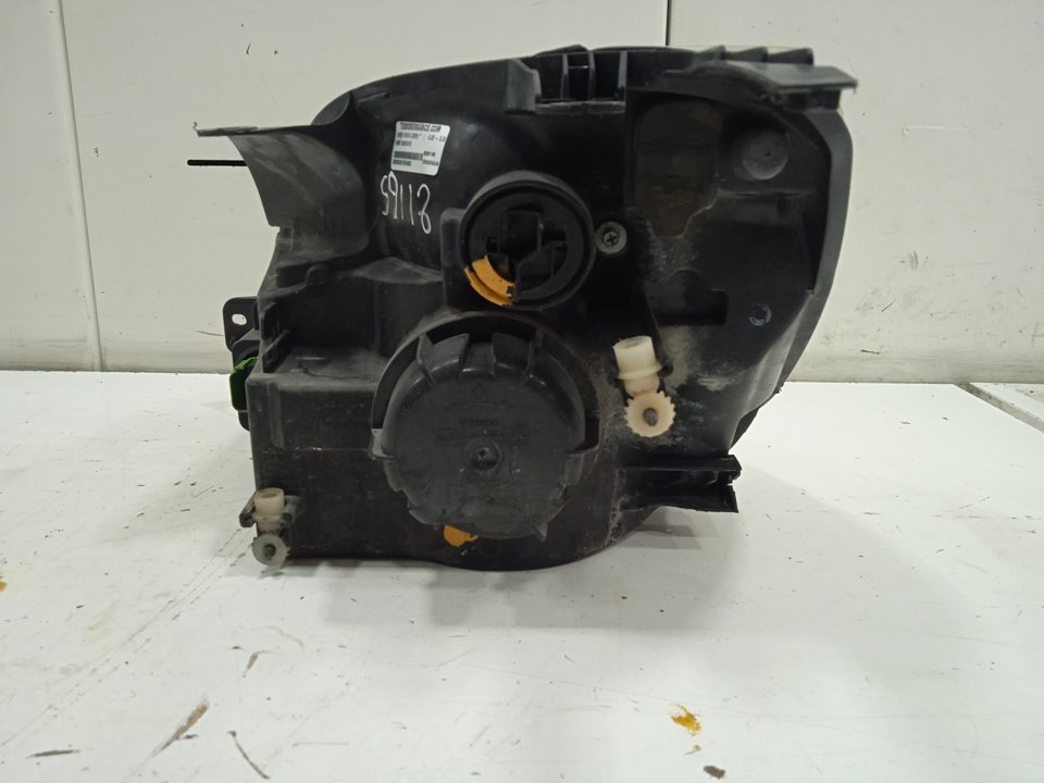 Faro derecho ford fiesta (cbk) 