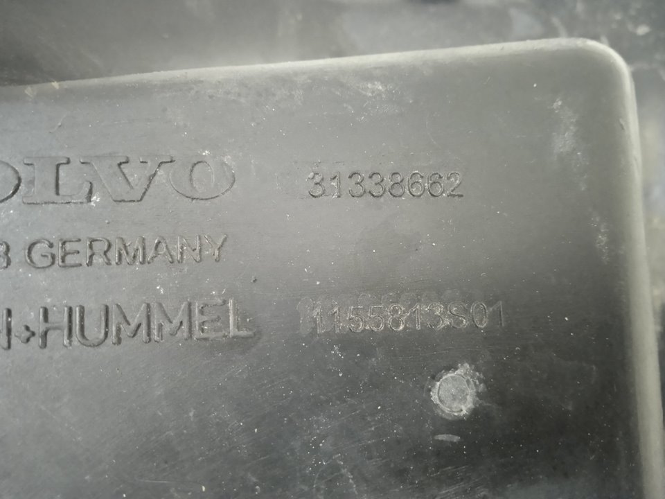 62                                                                     1155813s0 volvo v40 cross country basis