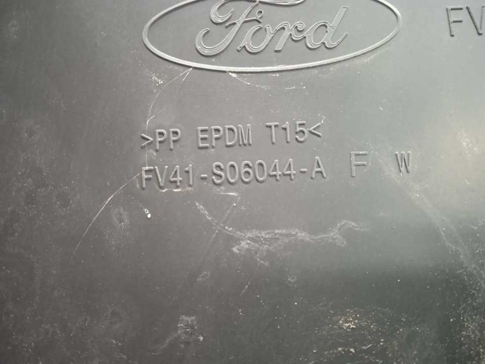 Guantera ford kuga (cbs) business edition 2wd