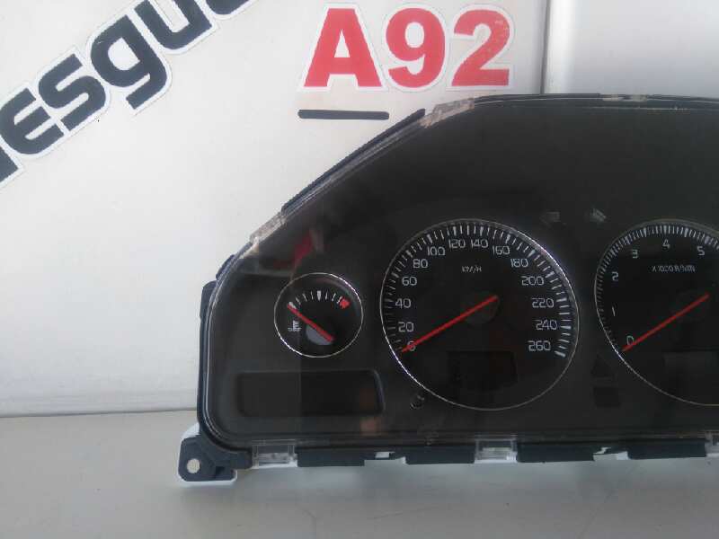 Cuadro instrumentos volvo s60 berlina 2.4  (103kw)