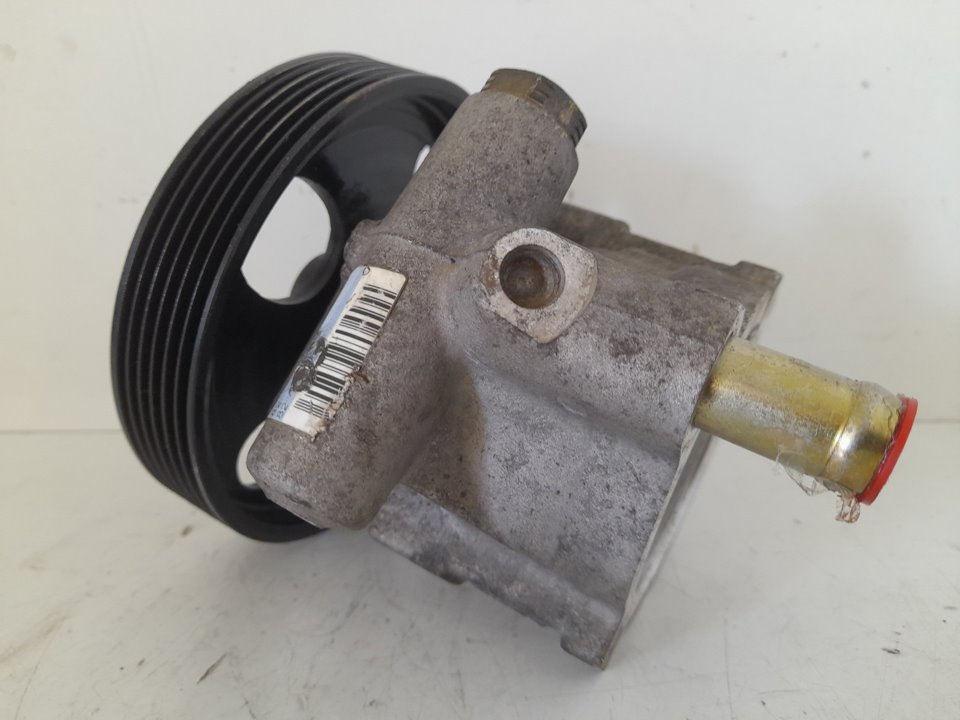 Bomba direccion renault trafic ii combi 6  plazas (l2h1) acristalado 