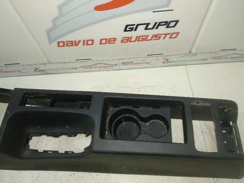 Consola central audi a3 (8p1) 1.6 tdi ambiente
