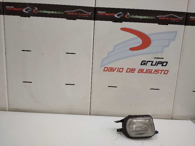Faro antiniebla izquierdo mercedes-benz clase c (bm 203) sportcoupe c 200 compressor (203.745)
