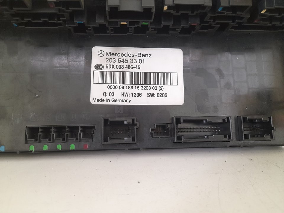 Caja reles / fusibles mercedes-benz clase c (bm 203) sportcoupe c 220 cdi (la) sport edition (