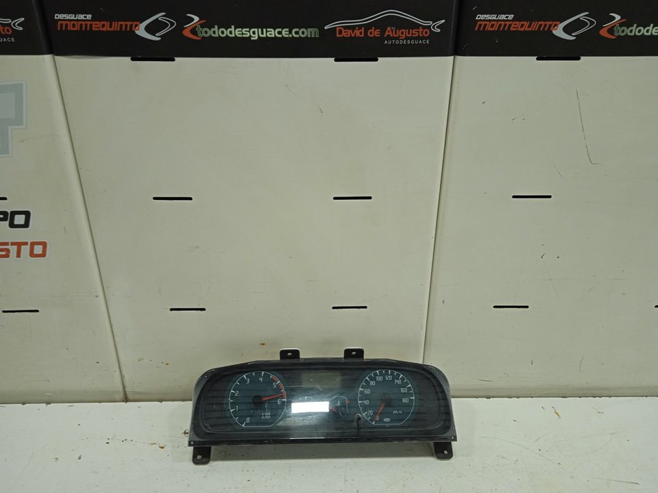 Cuadro instrumentos no identificado