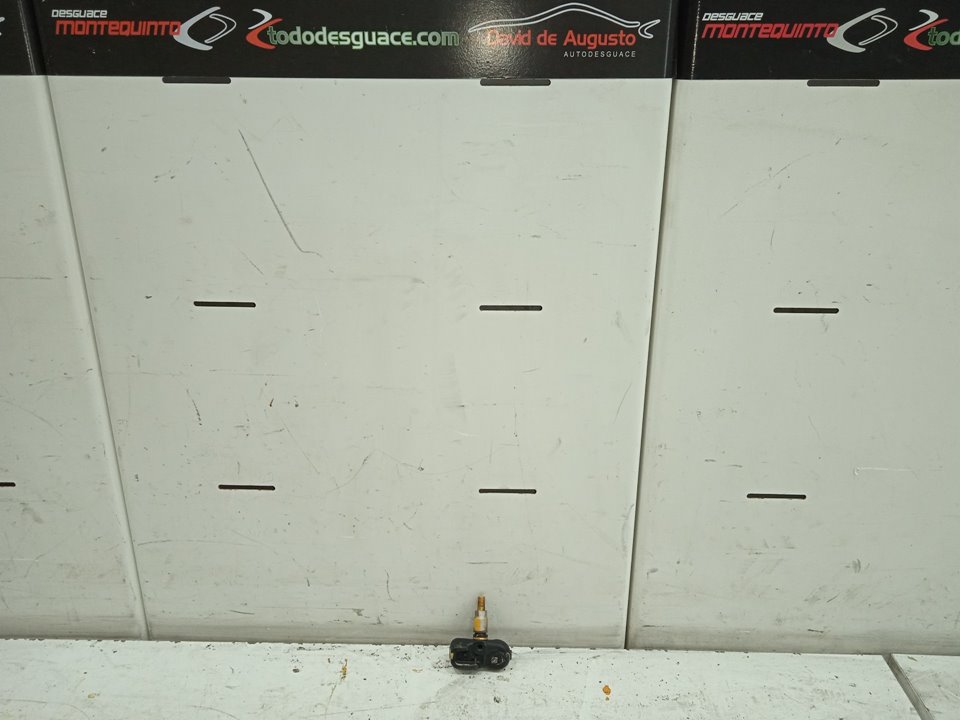 3 toyota yaris (p13) hybrid feel!