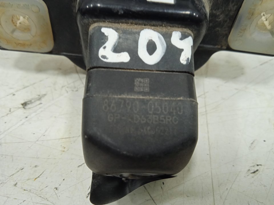 504 toyota avensis (t27) advance