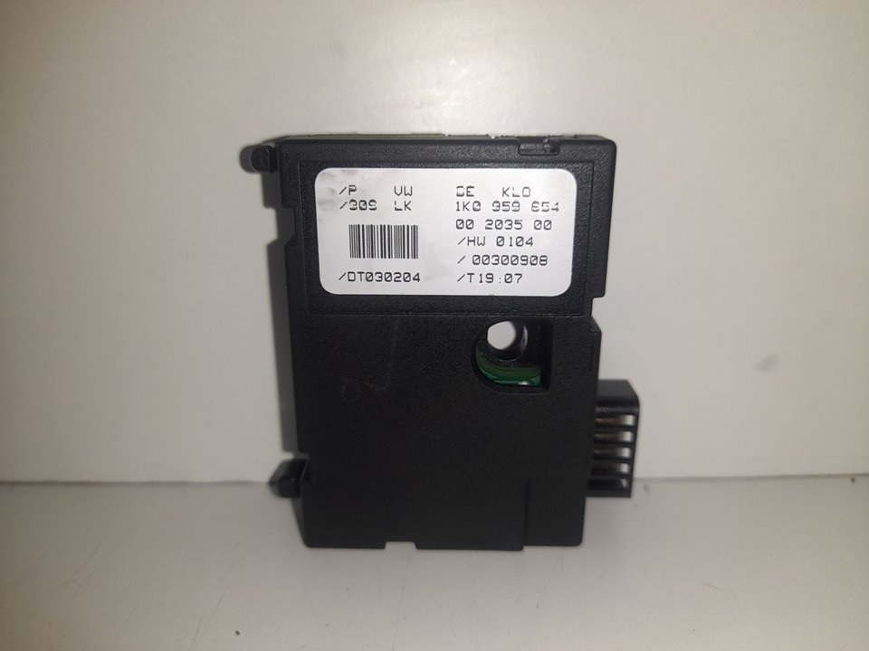 854 audi a3 (8p1) 2.0 tdi ambiente