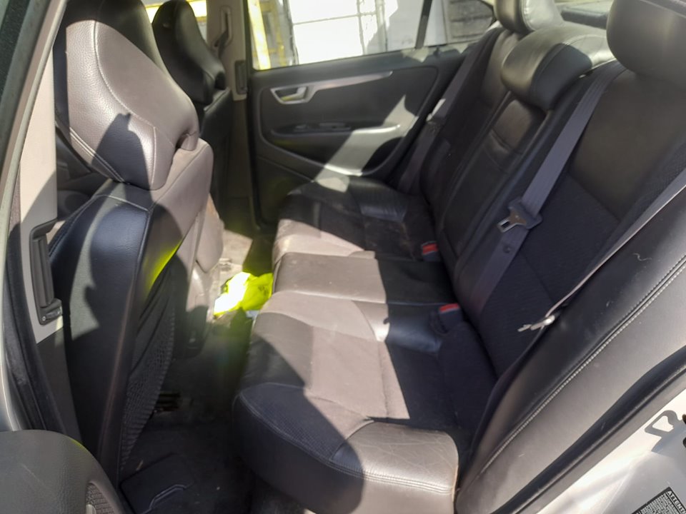 Asiento trasero volvo s60 berlina 2.4  (103kw)