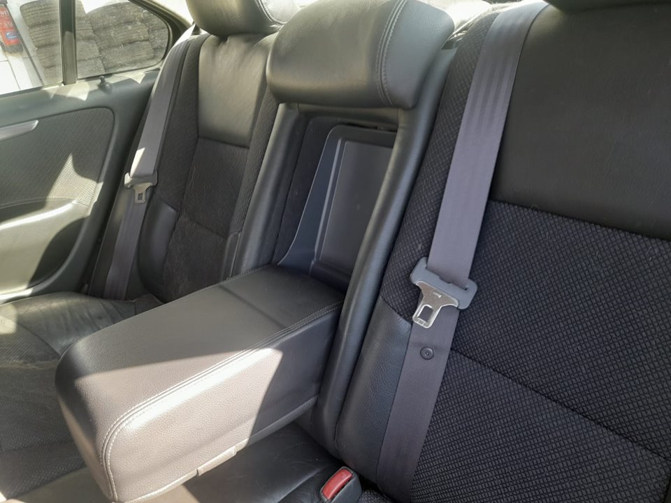 Asiento trasero volvo s60 berlina 2.4  (103kw)