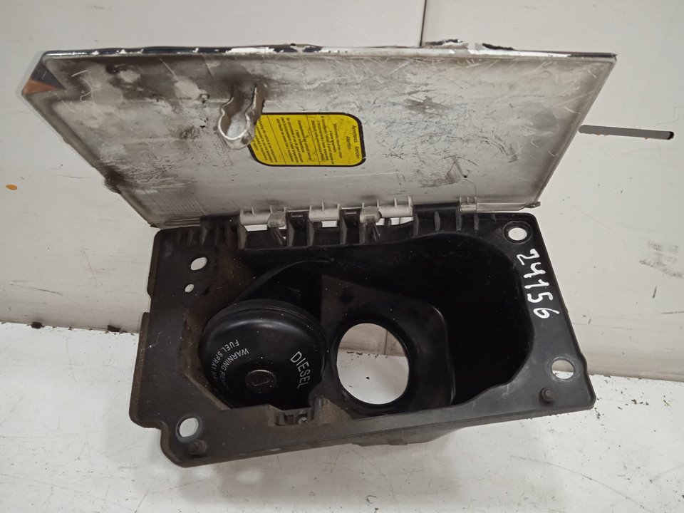 Tapa exterior combustible 335 l1h2 komfort hdi 130