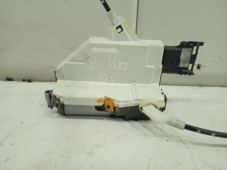 Cerradura puerta trasera derecha citroen berlingo hdi90 800 niv.b kasten
