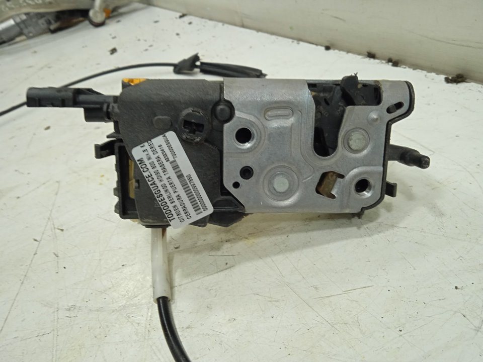 Cerradura puerta trasera derecha citroen berlingo hdi90 800 niv.b kasten