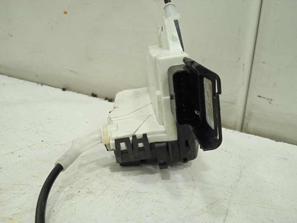 Cerradura puerta trasera derecha citroen berlingo hdi90 800 niv.b kasten