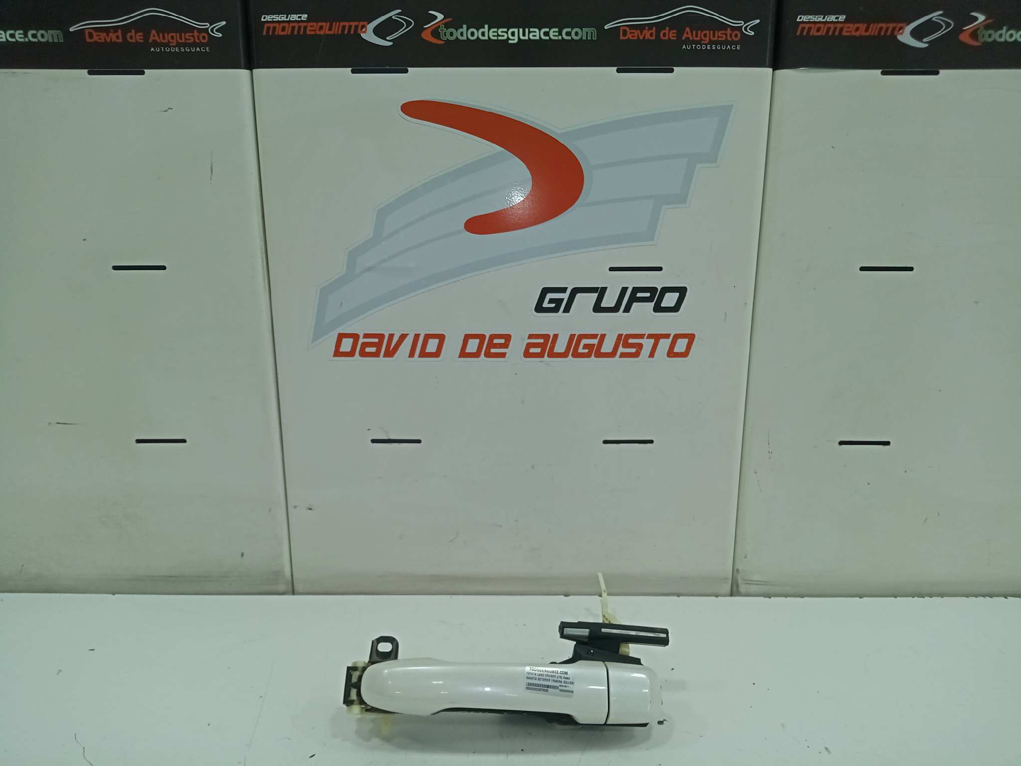 Maneta exterior trasera izquierda toyota land cruiser (j15) basis