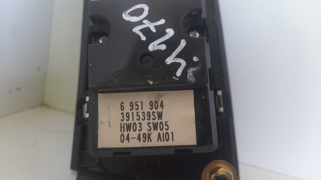 Mando elevalunas delantero izquierdo bmw serie 5 berlina (e60) 530d