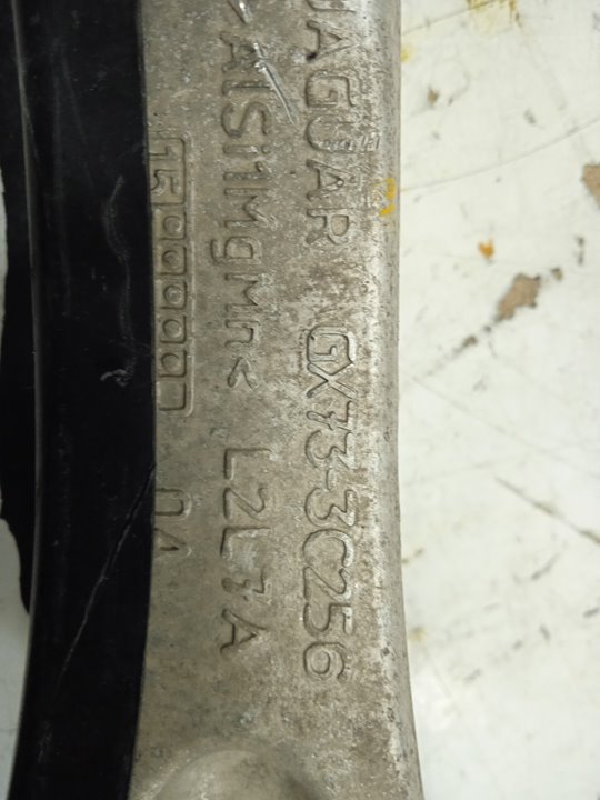 Brazo suspension inferior delantero derecho jaguar xe prestige