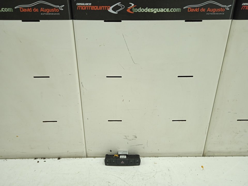 Mando multifuncion seat ibiza berlina (6j5) reference