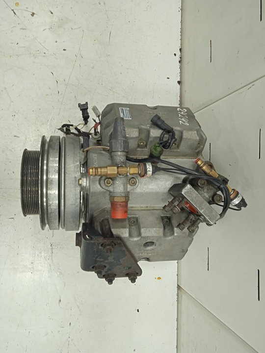 Compresor aire acondicionado mercedes-benz  no identificado