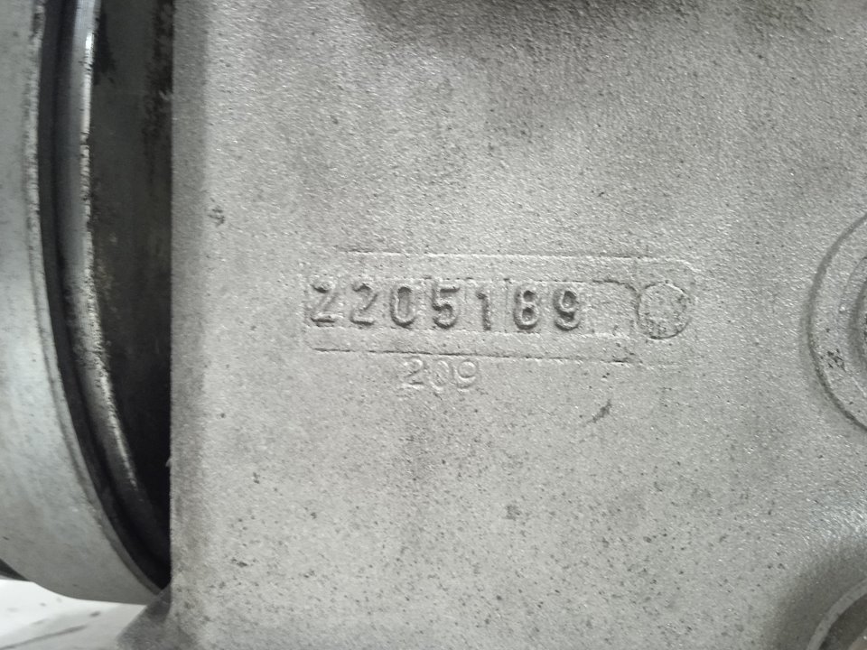 Compresor aire acondicionado mercedes-benz  no identificado