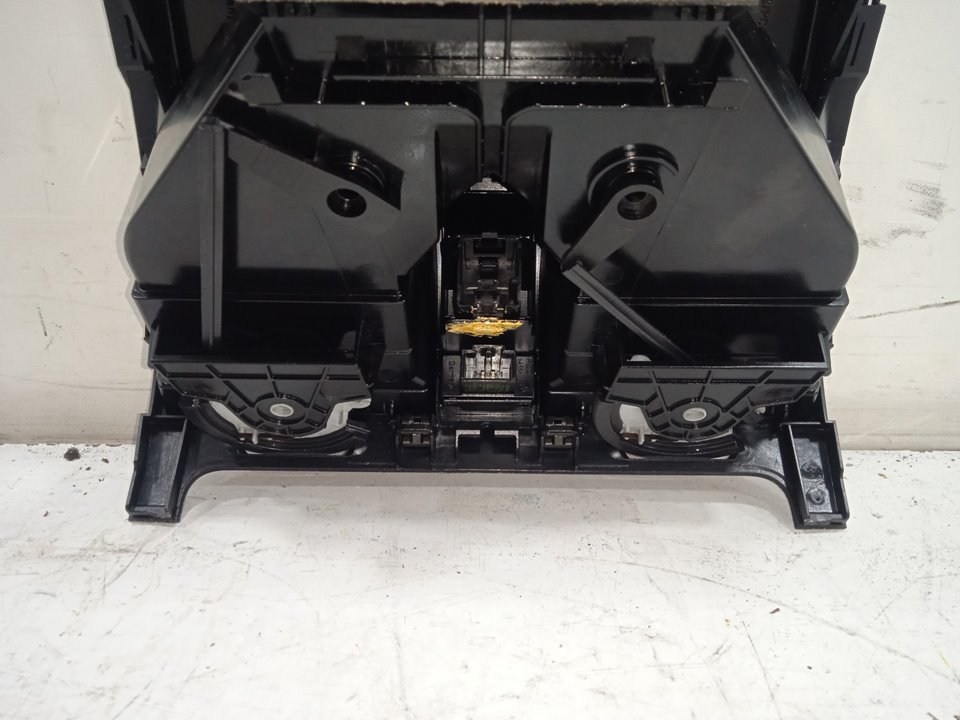 Aireador central volkswagen golf v (1k1)(10.2003) conceptline (e)