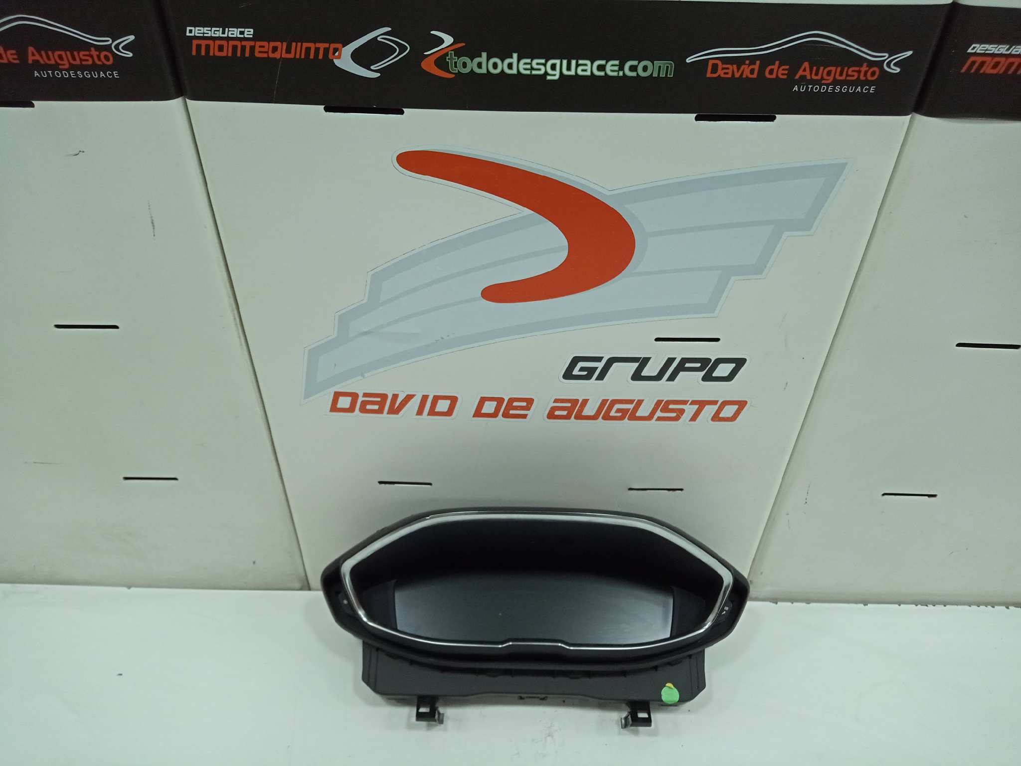 Cuadro instrumentos peugeot 3008 access