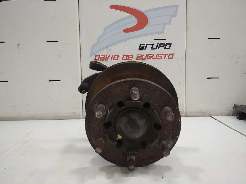 Mangueta delantera izquierda nissan cabstar e cabina simple cabina individua