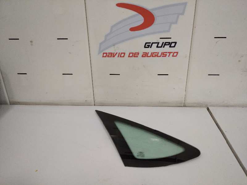 Luna custodia trasera izquierda ford focus berlina (cb4) titanium