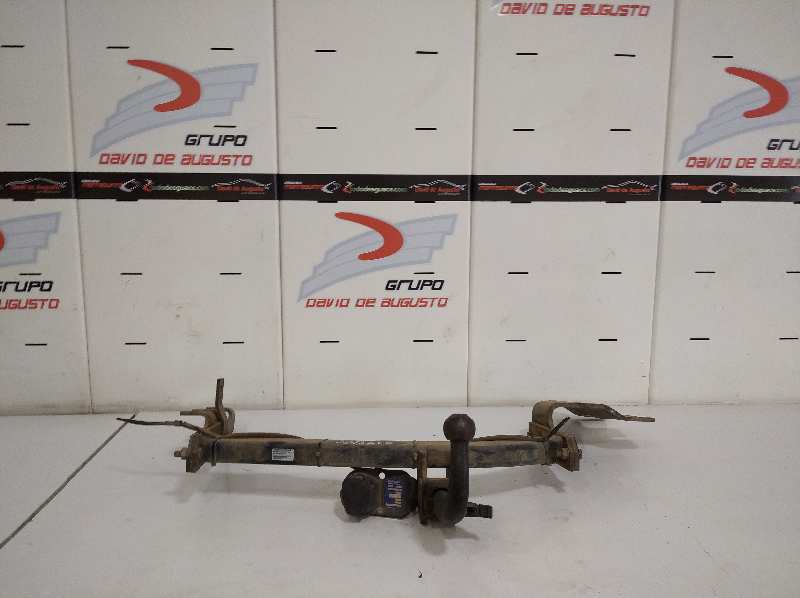 Enganche remolque chrysler  no identificado