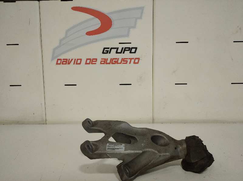 Soporte motor audi  no identificado