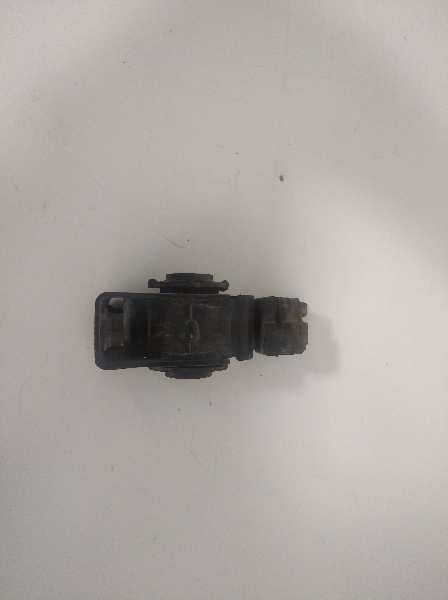 No identificado toyota auris (e18) hybrid business
