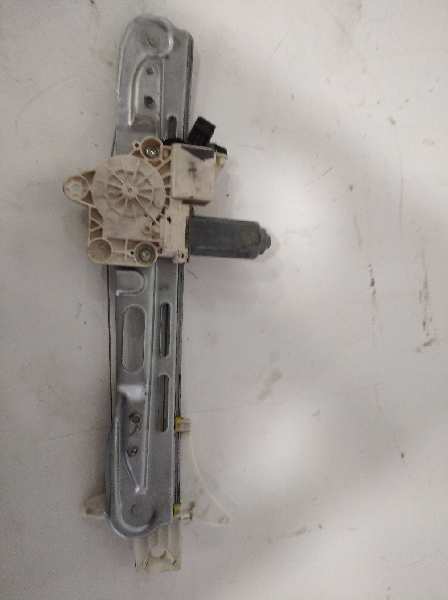 Elevalunas delantero derecho opel vectra c berlina club