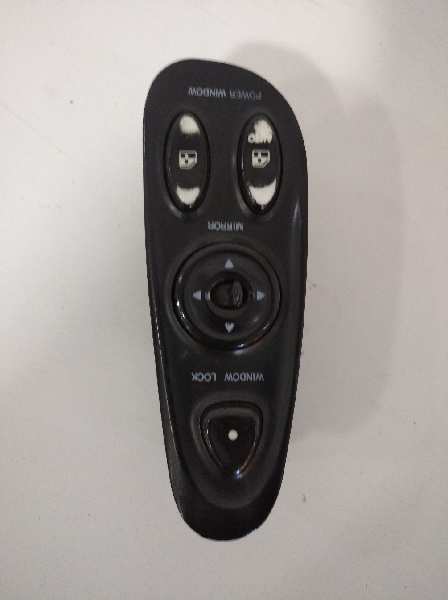 Mando elevalunas delantero izquierdo hyundai coupe (j2) 1.6 fx coupe