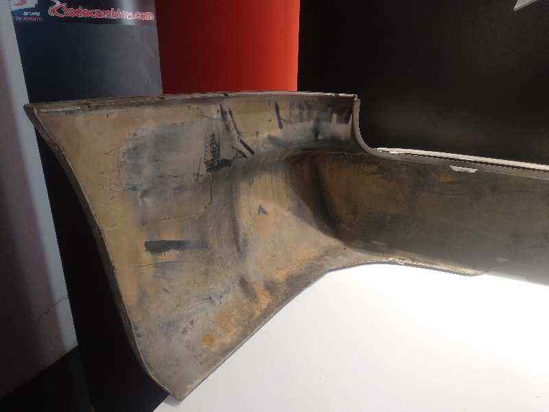 Paragolpes trasero chrysler voyager gs 