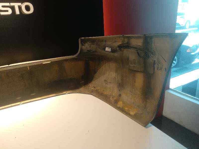 Paragolpes trasero chrysler voyager gs 