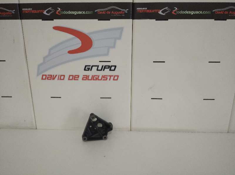 Soporte motor toyota  no identificado