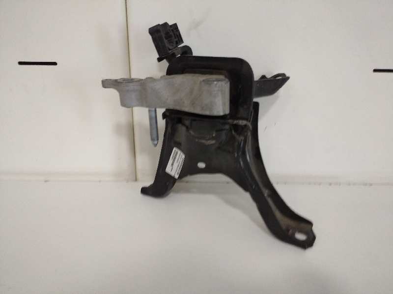 Soporte motor toyota  no identificado