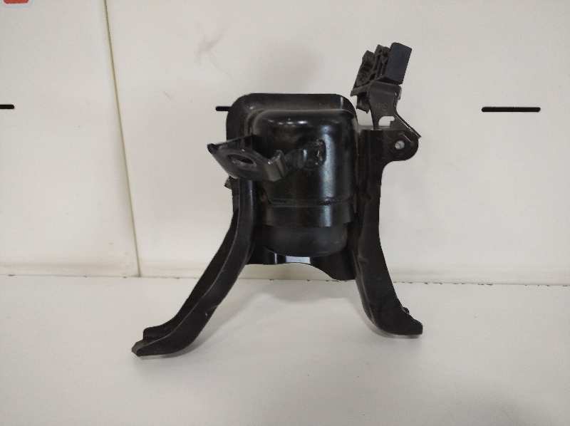 Soporte motor toyota  no identificado