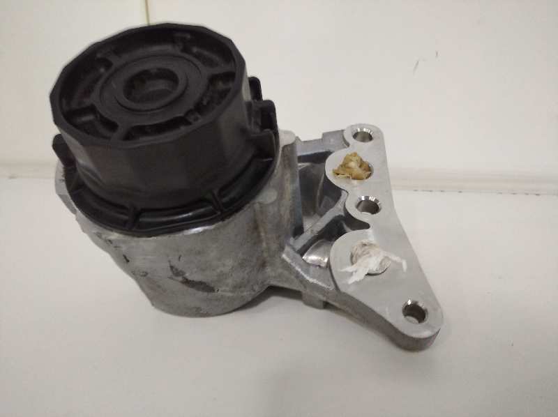Soporte filtro aceite toyota  no identificado