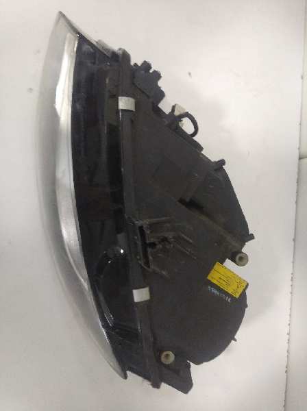 Faro izquierdo audi  no identificado