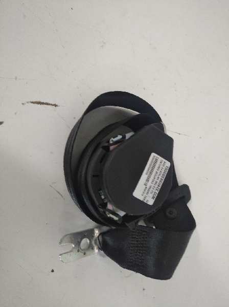 Cinturon seguridad trasero derecho audi  no identificado
